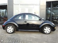 Volkswagen New Beetle - - 2.0 high
