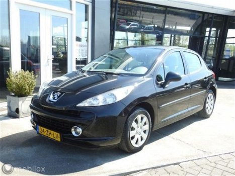 Peugeot 207 - - 1.6 VTi XT - 1