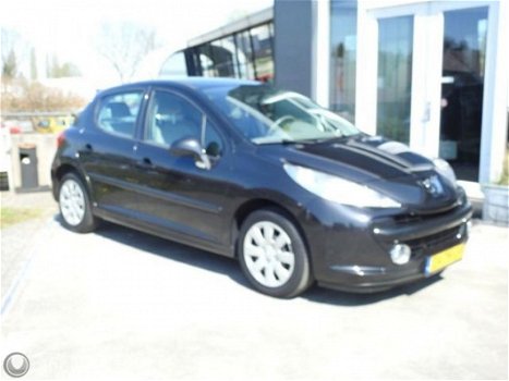 Peugeot 207 - - 1.6 VTi XT - 1