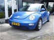 Volkswagen New Beetle - - 2.0 Highline - 1 - Thumbnail