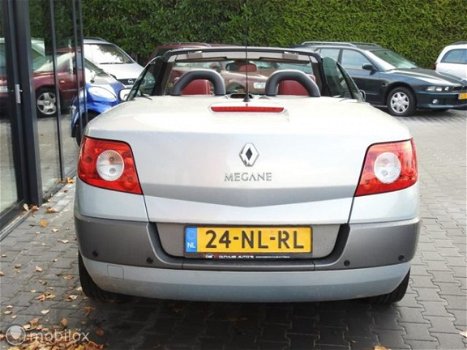 Renault Mégane - 2.0-16V Authentique Comfort - 1