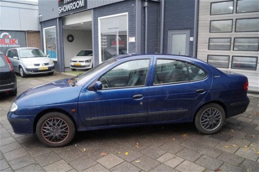 Renault Mégane - 1.9 dTi Authentique / Elek-Pakket / Airco / 5-DRS - 1