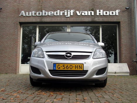 Opel Zafira - 1.6 / 7 persoons / climate control / cruise control / parkeersensoren voor en achter / - 1