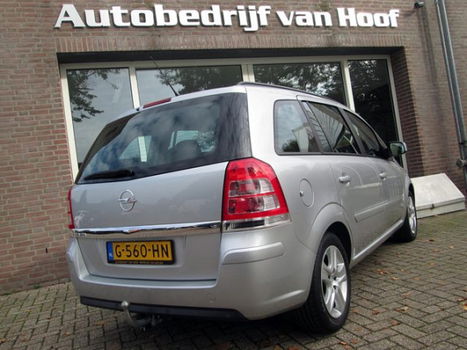 Opel Zafira - 1.6 / 7 persoons / climate control / cruise control / parkeersensoren voor en achter / - 1