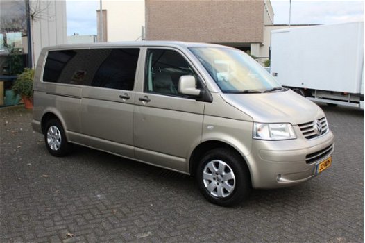 Volkswagen Transporter - T5 2.5 TDI 130 PK L2 DC Airco, Leder, Trekhaak 2500 kg - 1