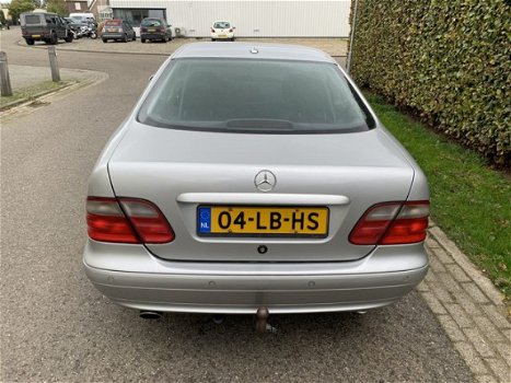 Mercedes-Benz CLK-klasse Coupé - 200 K. Elegance AUTOMAAT - 1