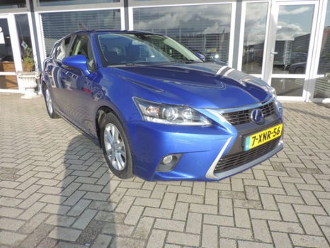 Lexus CT 200h - Business Line 50 procent deal 6.975, - ACTIE Led / Navi / Clima / Alcantara / Blueto - 1