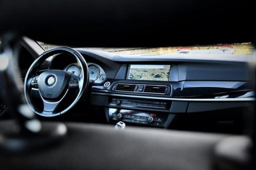 BMW 5-serie - 525d High Exe 6-Cil Navi Xenon Leer Stoelverw Camera Cruise - 1