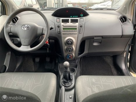 Toyota Yaris - 1.0 VVTi Acces // Rijklaar - 1