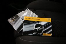 Opel Zafira Tourer - 1.6 CDTI Business+ 7 Persoons mpv, Navigatie, Airco