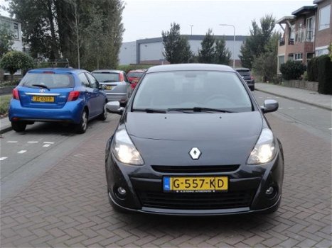 Renault Clio - 1.6 GT 128 PK 6 versnelling leren SPORTSTOELEN CRUISE controle - 1