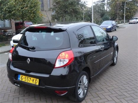 Renault Clio - 1.6 GT 128 PK 6 versnelling leren SPORTSTOELEN CRUISE controle - 1