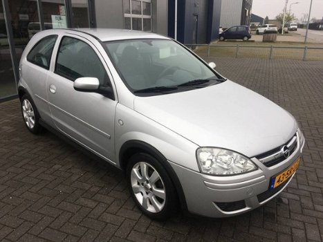 Opel Corsa - 1.2 16V SILVERLINE AIRCO Dealeronderhouden - 1