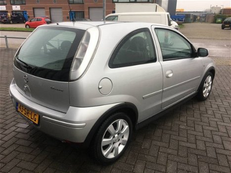 Opel Corsa - 1.2 16V SILVERLINE AIRCO Dealeronderhouden - 1