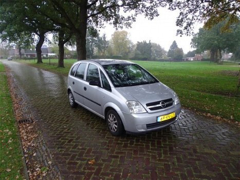 Opel Meriva - 1.4-16V Essentia - 1