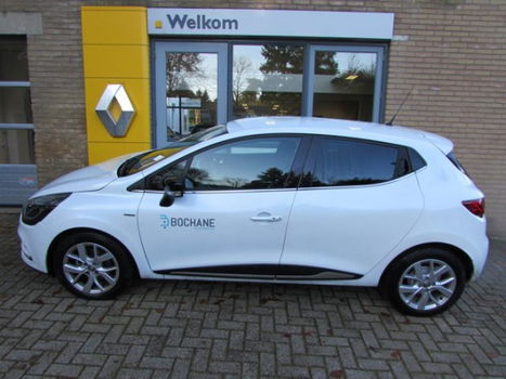 Renault Clio - 0.9 TCe Limited NAVI / AIRCO / LICHTMETALEN VELGEN / 90 PK - 1