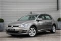 Volkswagen Golf - Comfortline 1.6 TDI 110pk Navigatie Parkeersensoren DAB Cruise control Climatronic - 1 - Thumbnail