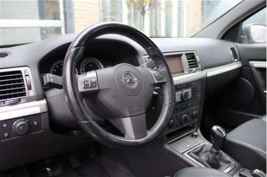 Opel Vectra GTS - 2.2-16V Executive Navigatie Climate Control 3-6-12 M Garantie - 1