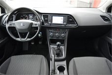 Seat Leon ST - 2.0 TDI Style PDC v+a, navi, cruise control, stoelverwarming, bluetooth