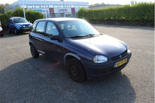 Opel Corsa - 1.4i Swing APK t/m 07-03-2020 - 1