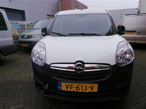 Opel Combo - 1.3 CDTi MOTER DEFECT - 1