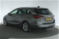 Opel Astra Sports Tourer - 1.6 CDTI Innovation [ Navigatie Trekhaak ] - 1 - Thumbnail