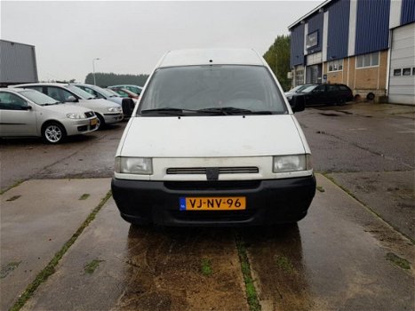 Peugeot Expert - 220C 1.6 Standaard - 1