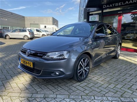 Volkswagen Jetta - 1.4 TSI Hybrid Highline Leer Xenon Schuifdak - 1