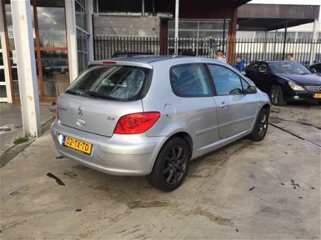 Peugeot 307 - 1.4-16V Premium - 1