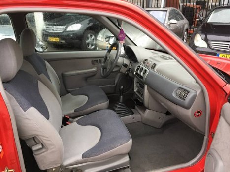 Nissan Micra - 1.0 - 1