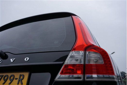 Volvo V70 - 2.0 D3 150pk Dynamic Edition on call/stand kachel - 1