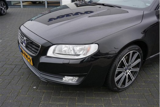 Volvo V70 - 2.0 D3 150pk Dynamic Edition on call/stand kachel - 1