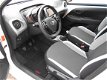 Toyota Aygo - X Play Touch Camera/Lm/Airco/Winterbanden set - 1 - Thumbnail