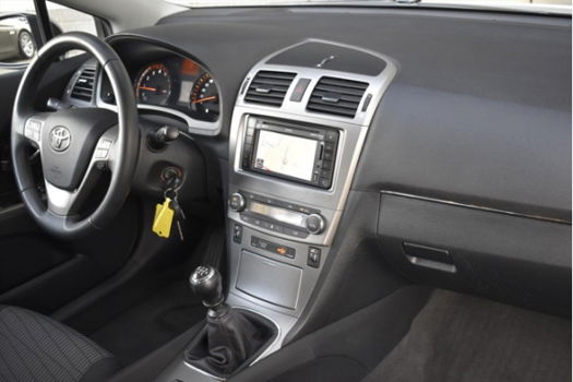 Toyota Avensis Wagon - 1.8 VVT-I / Navi / Camera - 1