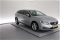 Volvo V60 - D6 AWD Plug-In Hybrid Summum / Halftarief wegenbelasting - 1 - Thumbnail