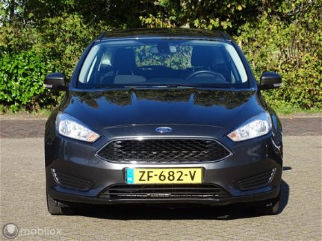 Ford Focus Wagon - 1.0i Trend - 1