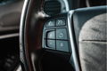 Volvo V40 - 2.0 D4 R-Design / Leder met Stoelverwarming / Cruise + Climate control / Navigatie - 1 - Thumbnail