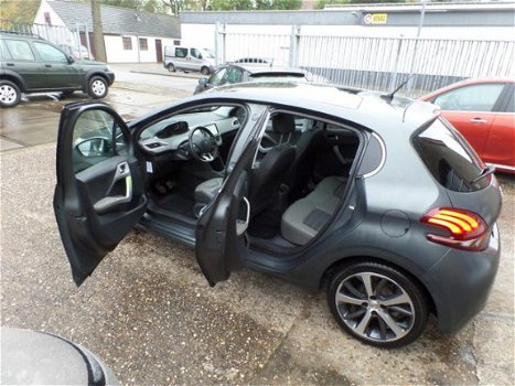 Peugeot 208 - 1.2 PureTech Allure Uniek mat grijs metallic - 1