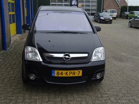 Opel Meriva - 1.6-16V Cosmo - 1