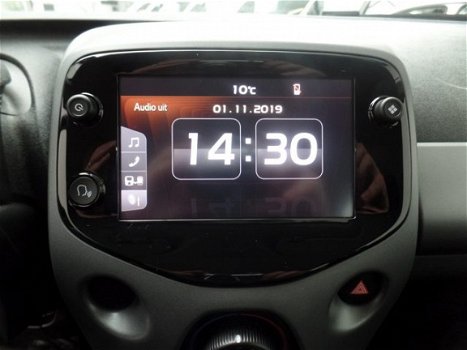 Toyota Aygo - 1.0 x-play l Automaat - 1