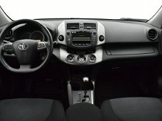 Toyota RAV4 - 2.0 VVTi Dynamic | Automaat |