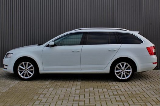 Skoda Octavia Combi - 1.8 TSI 180pk DSG Ambition Businessline 17