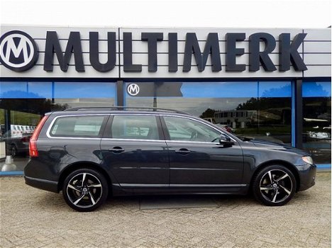 Volvo V70 - 2.0 D3 Limited Edition, Leer, Xenon, Trekhaak, 18'LMV - 1