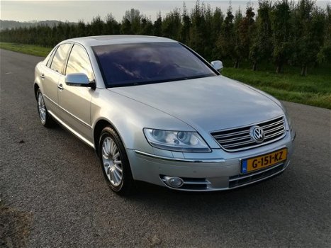 Volkswagen Phaeton - 3.2 V6 5p. Automaat | Schuifdak | Leder | Xenon | 130000km - 1