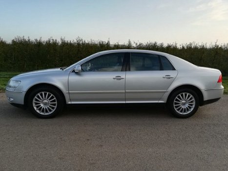 Volkswagen Phaeton - 3.2 V6 5p. Automaat | Schuifdak | Leder | Xenon | 130000km - 1