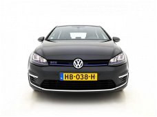 Volkswagen Golf - 1.4 TSI GTE AUT. *LED+LEDER+PDC+ECC+CRUISE
