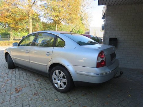 Volkswagen Passat - 1.9 TDI Arctic - 1