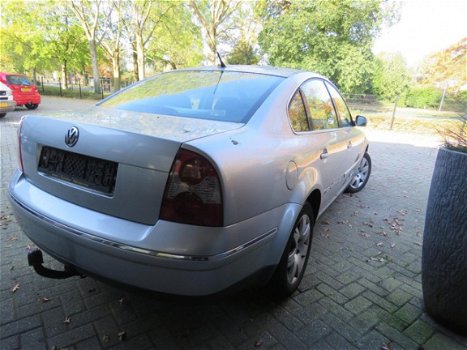 Volkswagen Passat - 1.9 TDI Arctic - 1