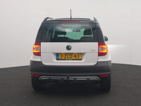 Skoda Yeti - 1.4 TSI 122pk Ambition trekhaak, xenon, panoramadak, parkeersensoren, dealer onderhoude - 1