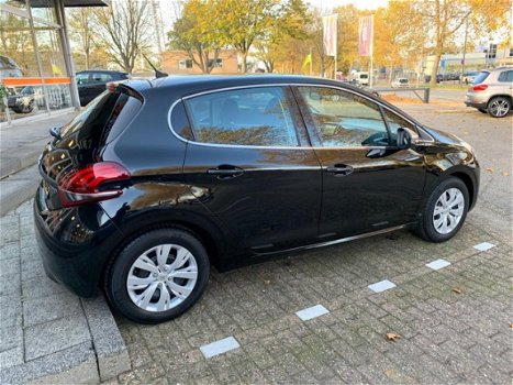 Peugeot 208 - 1.2 PureTech Active Navi - 1